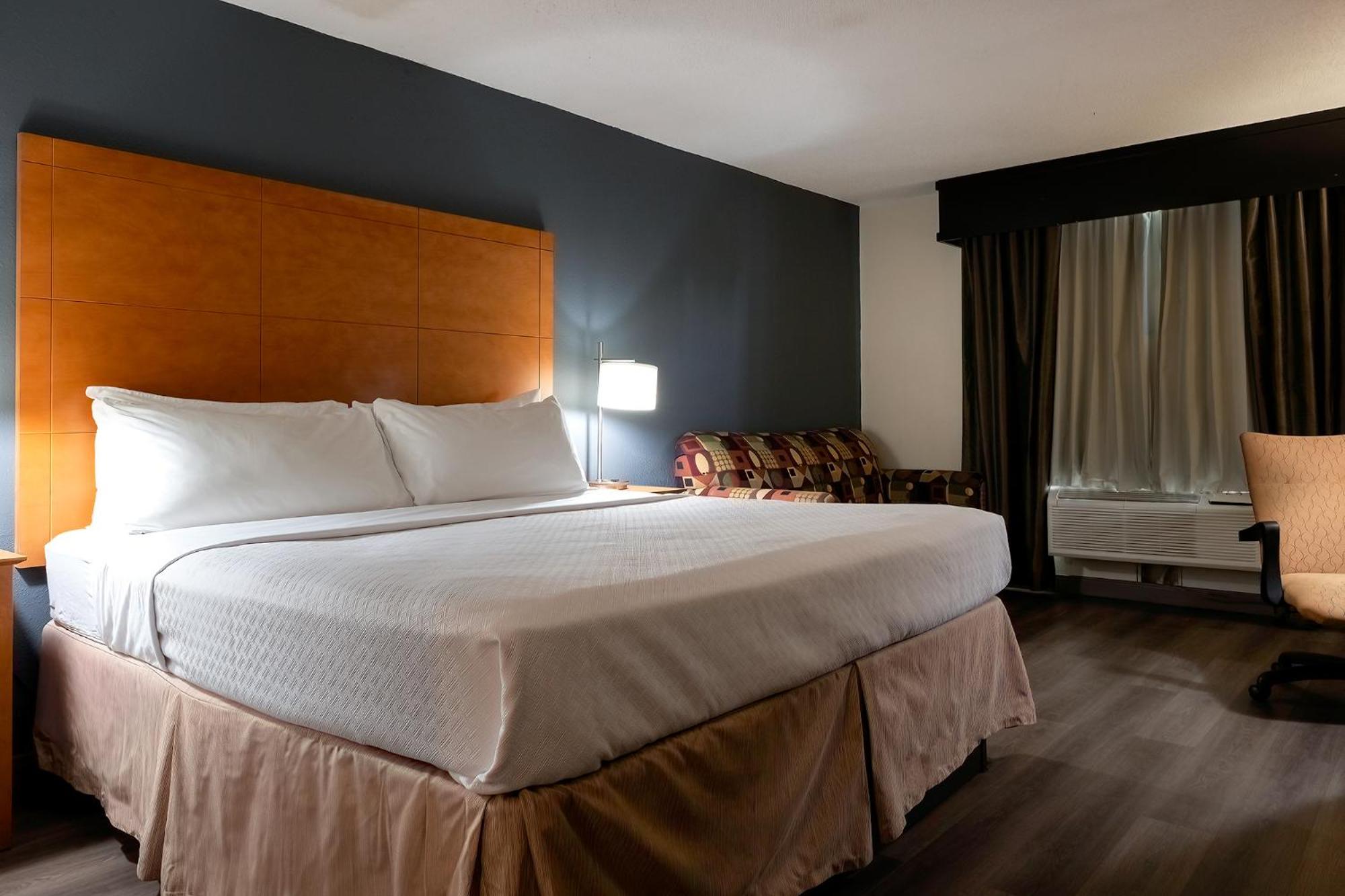 American Inn & Suites Ferndale Esterno foto
